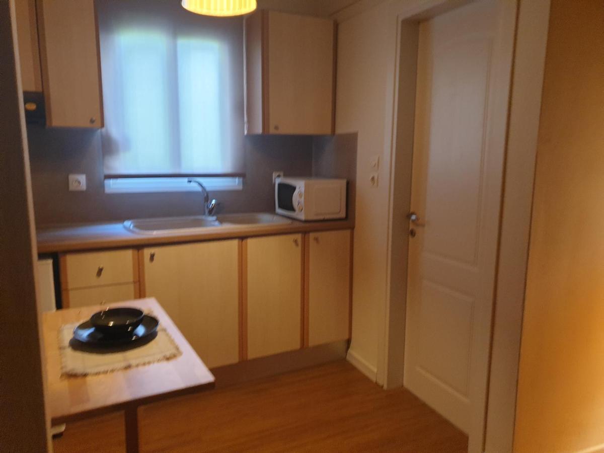 A Pleasent Small -Studio Close To The Port Of Volos Eksteriør bilde